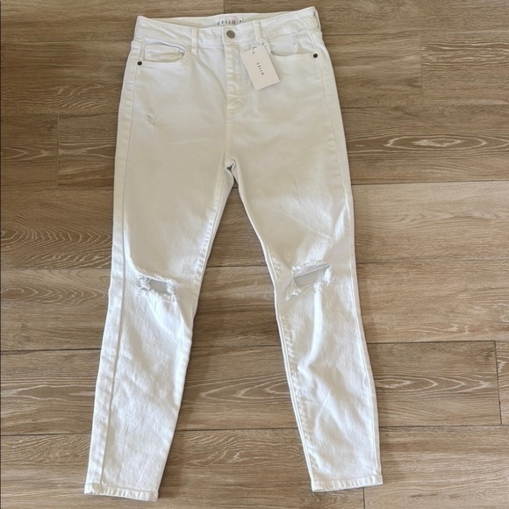 NWT Cello High Rosw Skinny White Distressed Jeans 9